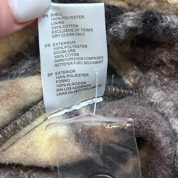 RD Zoe Plaid Boucle Short Shacket- Size Large - Picture 11 of 14